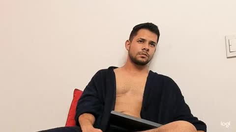 enmanuelgutierrez40 online show from January 2026 06:37:02 AM