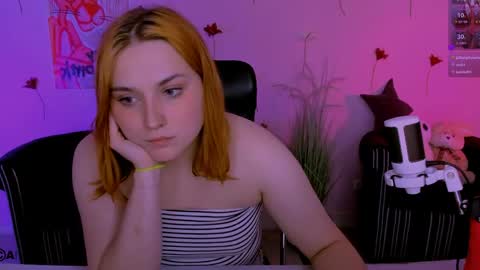 enny_mrr_ online show from April 2026 04:30:01 PM