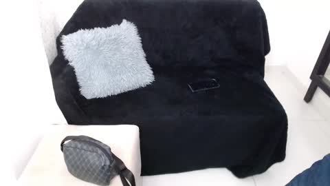 Snapshot of enzo_fox777 chatting on January 2026 11:26:02 AM Enzo online show from January 2026 11:26:02 AM