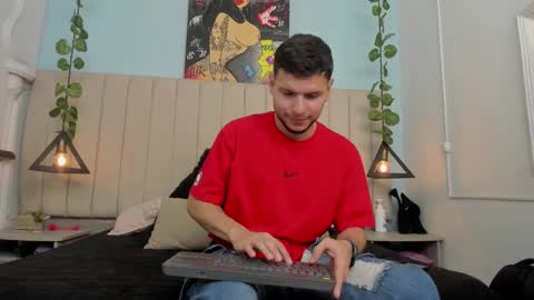 Snapshot of enzo_rivas chatting on October 2025 03:49:01 PM ENZO online show from October 2025 03:49:01 PM