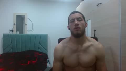 enzo_savage online show from October 2025 05:46:02 PM