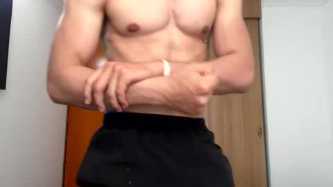 enzo_savage online show from February 2026 07:23:01 PM