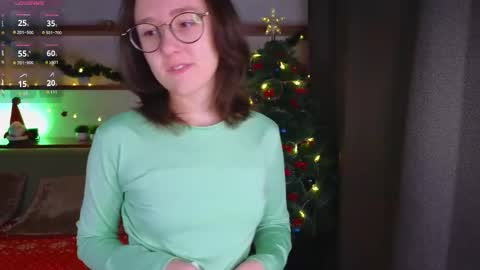 Snapshot of epifaniatoedebusch chatting on December 2025 01:13:02 AM Kira online show from December 2025 01:13:02 AM