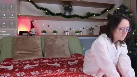 Snapshot of epifaniatoedebusch chatting on January 2026 01:19:01 AM Kira online show from January 2026 01:19:01 AM