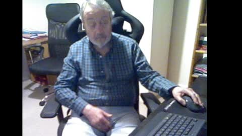 erasmus_d online show from December 2024 06:21:01 PM