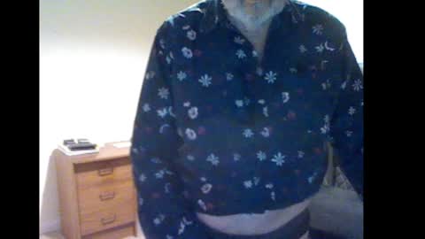 erasmus_d online show from December 2024 06:37:02 PM