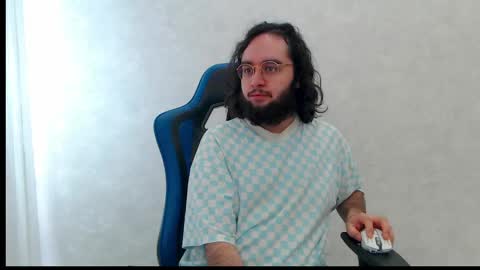 Snapshot of eren_jaeger2000 chatting on June 2026 02:46:02 AM Eren online show from June 2026 02:46:02 AM