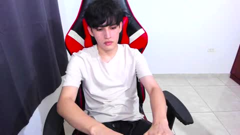 eren_tatakae online show from January 2025 01:03:01 AM