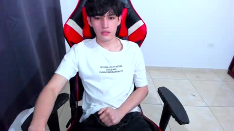 eren_tatakae online show from January 2025 01:58:01 AM