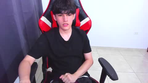 eren_tatakae online show from February 2025 12:57:01 AM