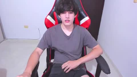 eren_tatakae online show from February 2026 03:38:02 AM