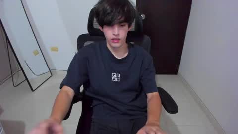 eren_tatakae online show from May 2026 11:34:04 PM