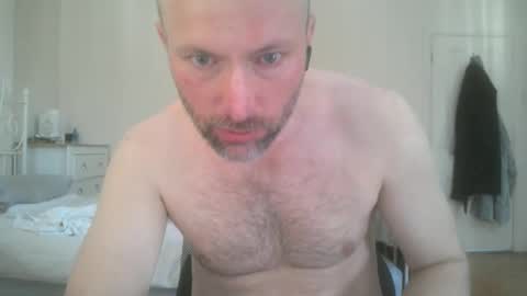 eric334418 online show from March 2025 09:00:01 AM