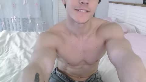 Eric Crush online show from March 2026 04:07:01 AM