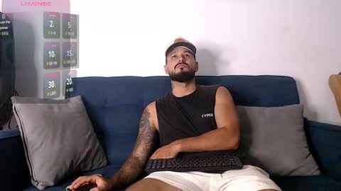 Snapshot of eric_evans1 chatting on October 2025 03:53:02 AM Eric Evans online show from October 2025 03:53:02 AM