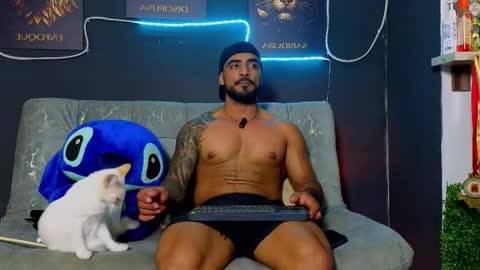 Brayan online show from November 2025 03:09:02 AM