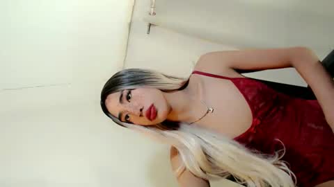 Snapshot of erica_walker chatting on March 2026 08:20:01 AM erica_walker online show from March 2026 08:20:01 AM