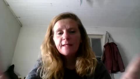 Snapshot of ericas080625 chatting on December 2025 02:06:02 AM EazyE MattyDaddy online show from December 2025 02:06:02 AM