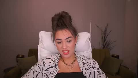 Erica online show from September 2025 01:23:02 PM