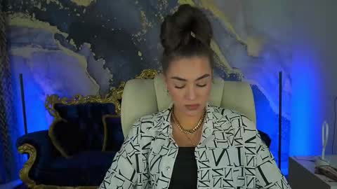 Erica online show from September 2025 06:15:01 AM