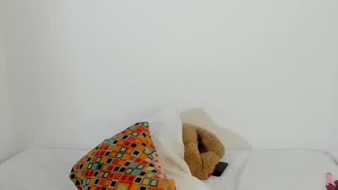 Snapshot of ericbana_ chatting on February 2025 11:20:01 PM Dayanna online show from February 2025 11:20:01 PM