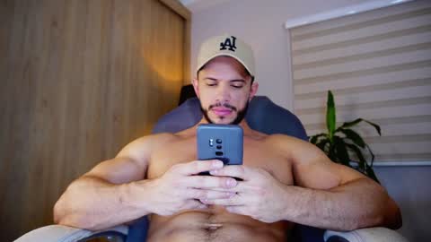 Erick Thompson online show from January 2025 10:01:01 PM