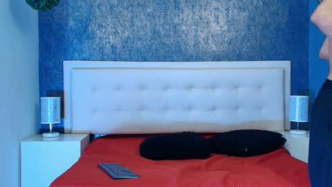   online show from September 2025 03:28:01 AM