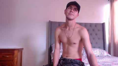Snapshot of erik_rodriguez chatting on May 2026 07:56:02 PM Erik rodriguez online show from May 2026 07:56:02 PM