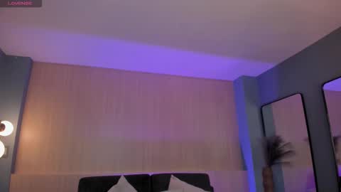 Erika Benz online show from November 2025 12:34:01 PM