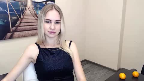 Erika online show from December 2024 12:51:02 PM