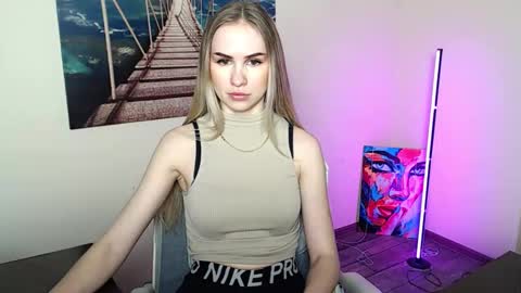 Erika online show from April 2026 12:06:02 PM