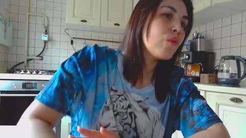 ErikaGloss online show from November 2025 06:52:01 AM