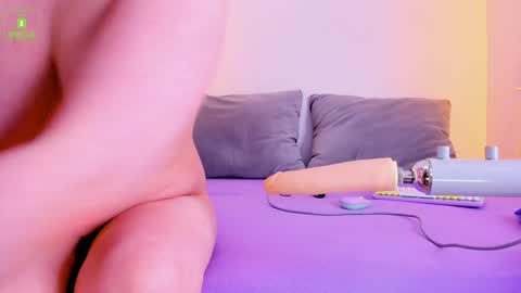 Erika online show from January 2025 04:16:02 AM