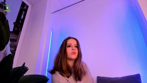 Erika online show from July 2026 04:15:01 AM