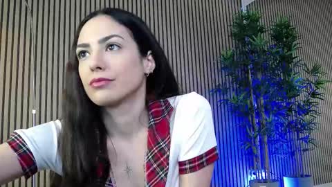 Snapshot of erikarossee chatting on February 2026 07:02:01 AM erikarossee online show from February 2026 07:02:01 AM