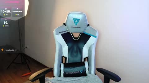 erin and johnny online show from April 2026 04:49:01 PM