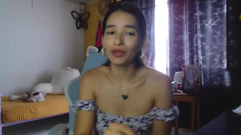 erina_1 online show from January 2025 04:38:01 PM