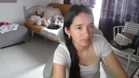 Snapshot of erina_1 chatting on April 2026 05:27:01 PM erina_1 online show from April 2026 05:27:01 PM
