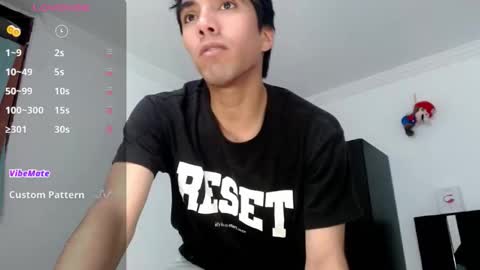 Snapshot of eriolhiragizawa chatting on November 2025 11:10:01 AM EriolHiragizawa online show from November 2025 11:10:01 AM