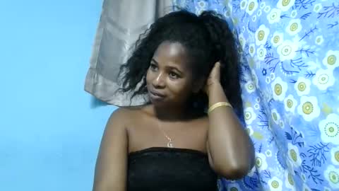 Erisca19 online show from May 2026 02:12:01 PM