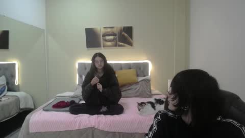 eros_nyx_ online show from December 2025 03:34:01 AM