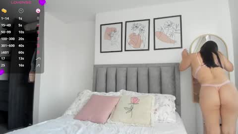 Karen online show from February 2025 12:37:01 PM