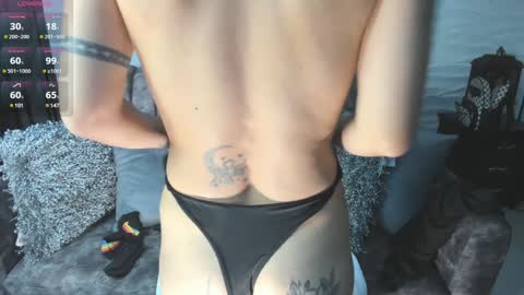 Snapshot of eroticazir chatting on January 2025 03:43:02 AM Valentine online show from January 2025 03:43:02 AM