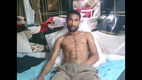 Liam online show from April 2026 11:52:02 PM