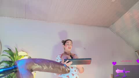 TINY  online show from March 2026 03:22:01 AM