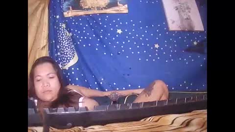 Snapshot of ervanamorge chatting on December 2025 07:01:02 PM Ervana online show from December 2025 07:01:02 PM