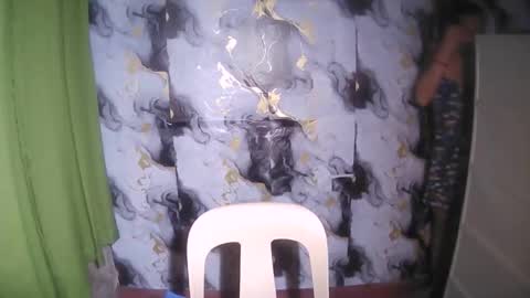 Snapshot of ervanamorge chatting on April 2026 09:18:01 AM Ervana online show from April 2026 09:18:01 AM