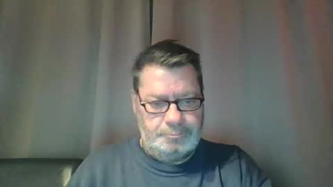 Erwins room welcome sound on online show from January 2025 12:27:01 AM