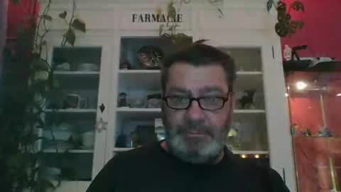 Erwins room welcome sound on online show from January 2025 12:12:02 AM