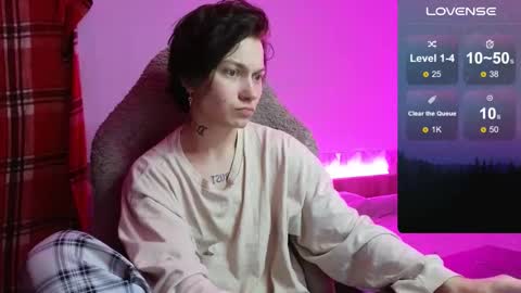 esajukyy online show from November 2025 01:00:02 PM